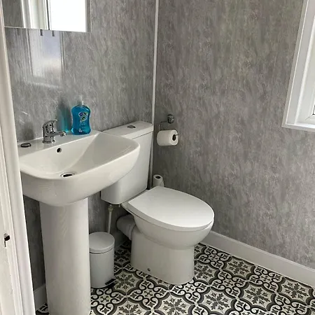 Ml Short - 3 Bedroom House Near Bae בית נופש *
